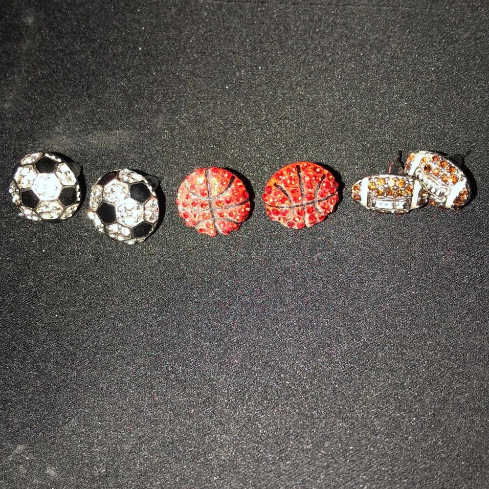 Sports earrings